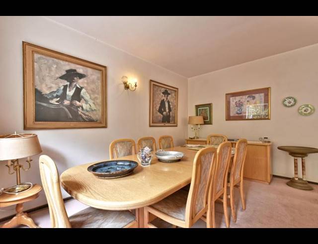 2 BEDROOM TOWNHOUSE FOR SALE IN SANDOWN